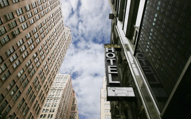 Отель Manhattan Broadway Hotel США, Нью-Йорк - 8 отзывов об отеле, цены и фото номеров - забронировать отель Manhattan Broadway Hotel онлайн вид на фасад