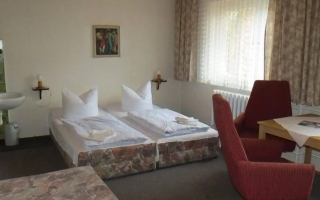 Zur Linde Hotel