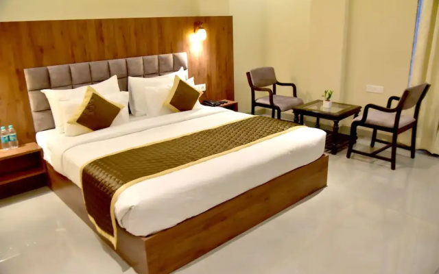 Hotel Aarna