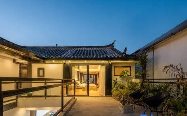 The Old Town of Lijiang Yinshang · Private Design Courtyard