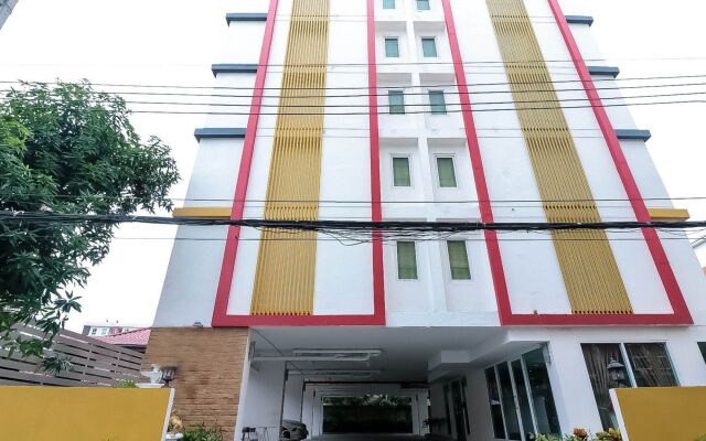 Отель Nida Rooms Don Muang Phaholyothin 69 Бангкок вид на фасад