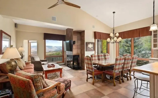 Snowmass Ski-in, Ski-out 3 Bedroom Condo