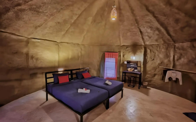 Avartarn Miracles Hotel