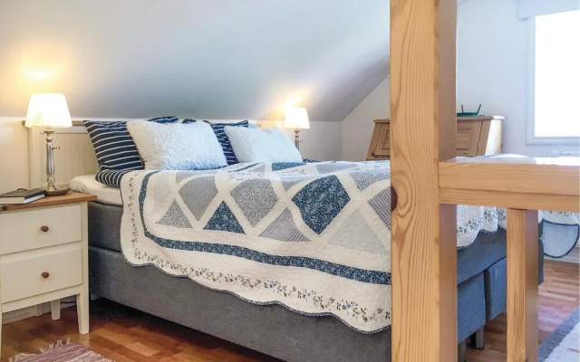 Amazing Home in Eskilstuna With 1 Bedrooms, Sauna and Wifi