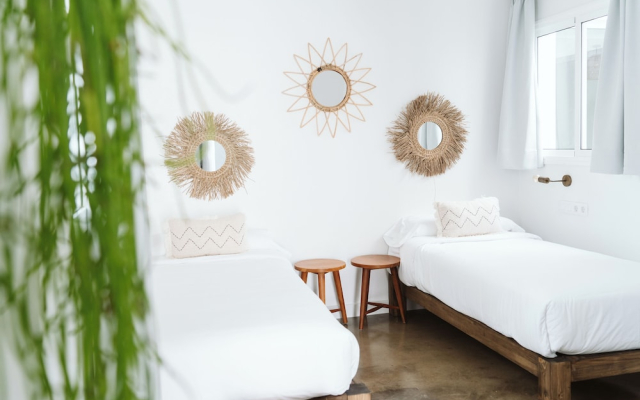 Arena Wave Hostel
