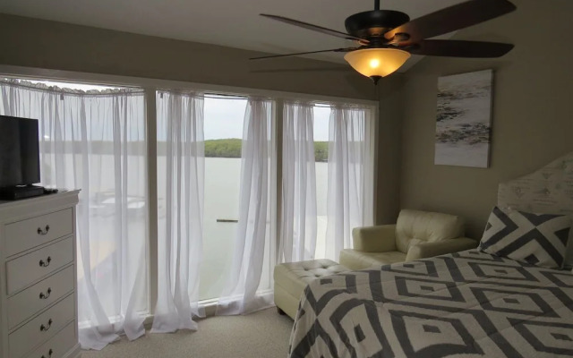 Baypoint Village 545