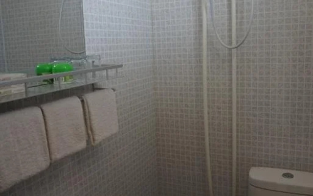 Baoyuanju Youth Hostel