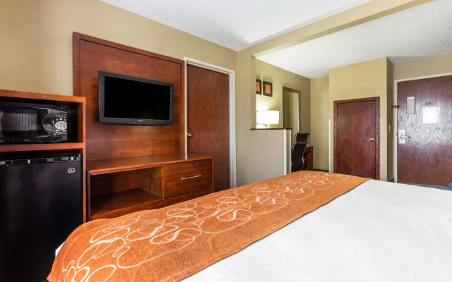 Comfort Suites near I-80 and I-94