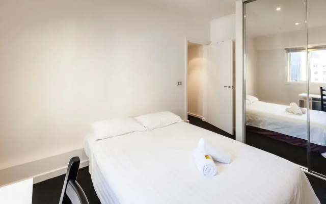 CLAUDE, 2BDR Melbourne Apartment