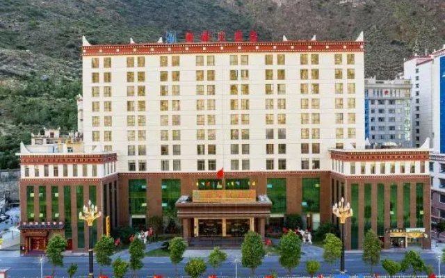Lanfeng Hotel
