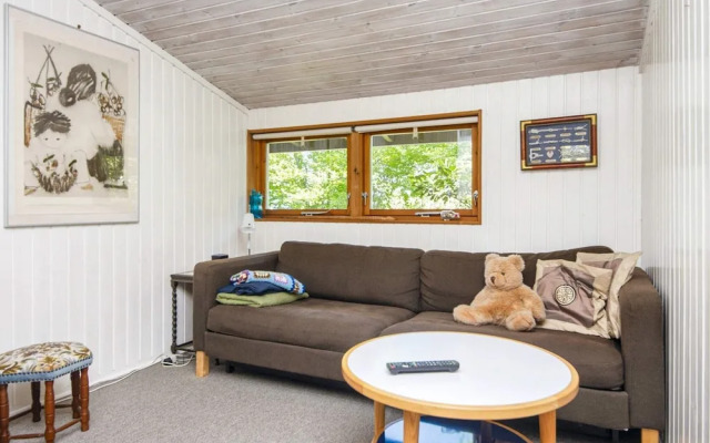 6 Person Holiday Home in Glesborg-by Traum
