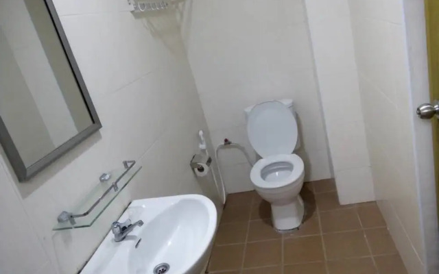 Hotel O Night Queen salak Tinggi