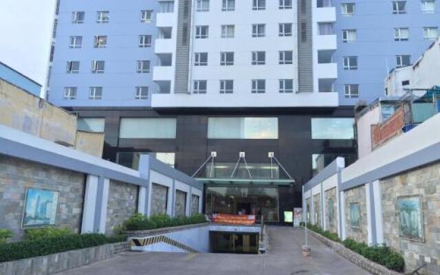 Sky Center Hostel вид на фасад