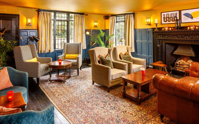 voco Lythe Hill Hotel & Spa by IHG