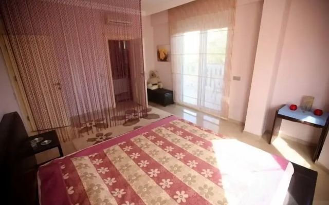 Bella Villa 3