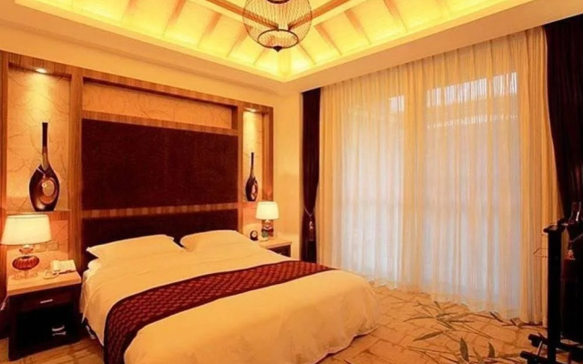 Hui Feng Hotel