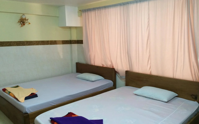 Holiday Guesthouse