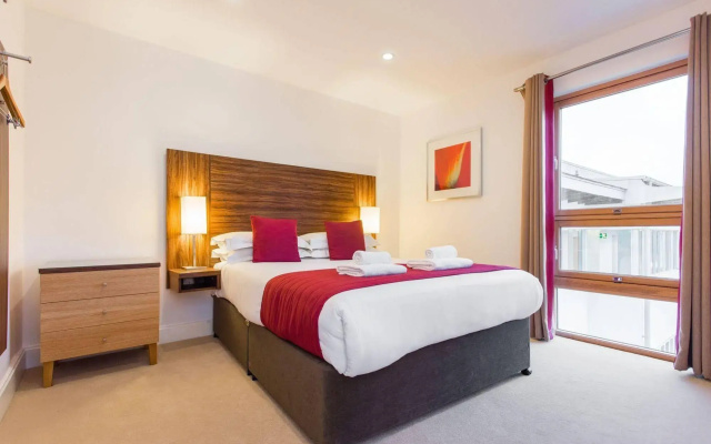 PREMIER SUITES PLUS Bristol Cabot Circus