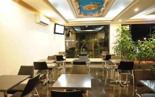 Wirton Dago Hotel