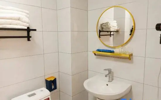 Orange Apartment