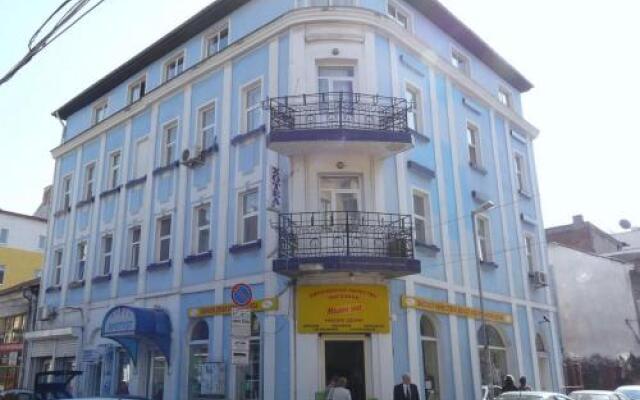 Hotel Amethyst вид на фасад