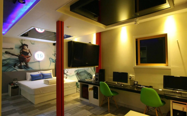 On Motel