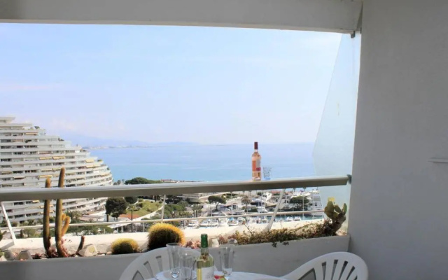 Appartement Villeneuve-Loubet, 1 pièce, 2 personnes - FR-1-252A-8