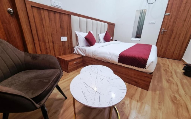 Hotel Om Divine
