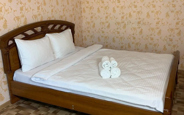 Home Hotel (Хоум Отель) на Институтской 7