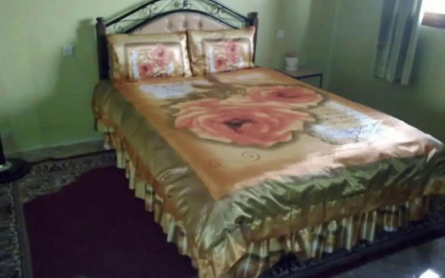 Hotel la Reine Midelt