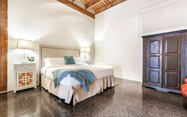 Stunning 5 BR Urban Oasis Downtown NOLA