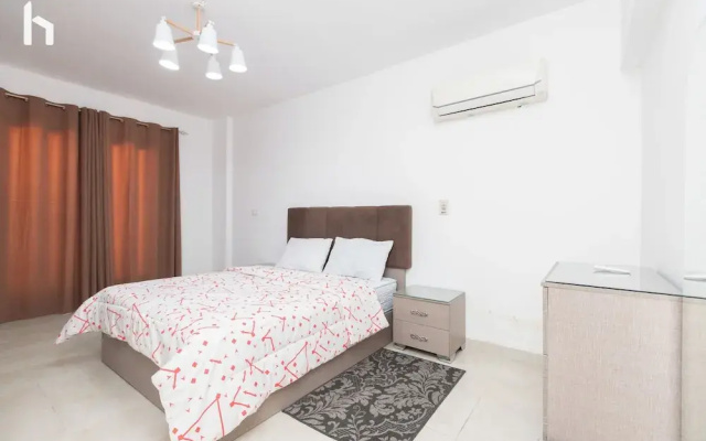 Family stay Apartment in Rehab city