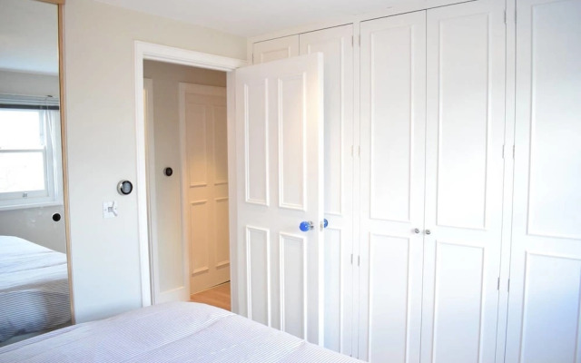 Modern 1 Bedroom Apartment in Notting Hill