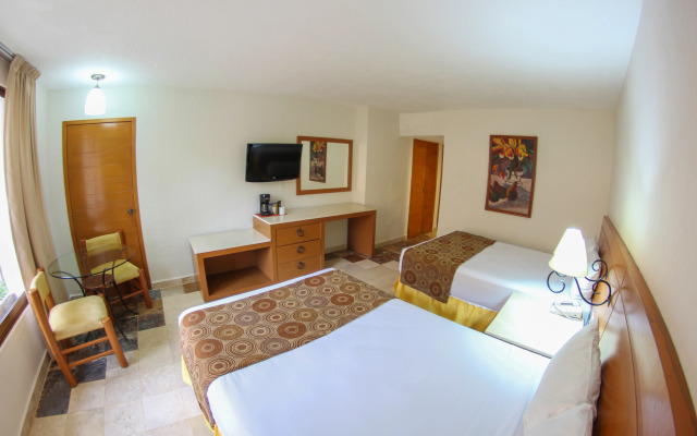 Plaza Pelicanos Club Beach Resort All Inclusive