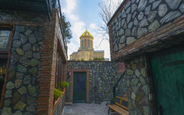 Отель Hotisi