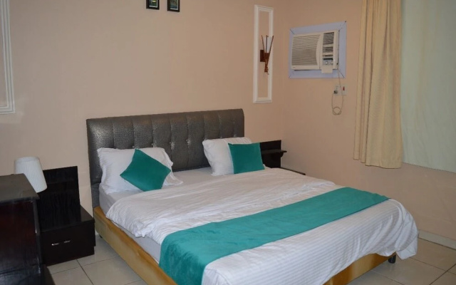 Crystal Al-Sharq Aparthotel