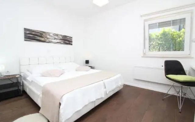 Apartments Seccareccia