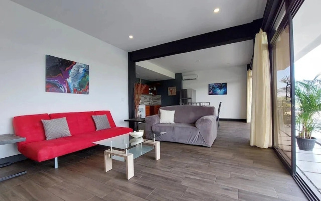 Oceanview Modern Guest House With Pool