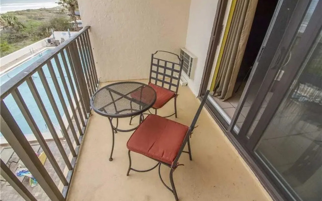 Beacher's Lodge 307 by Distinctive Beach Rentals