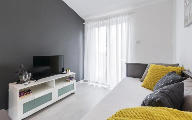 Awesome Apartment in Porec With 1 Bedrooms