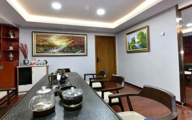 Shengmin Business Hotel