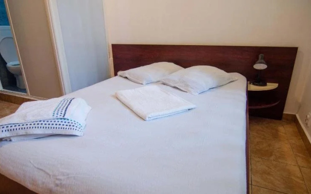 Hotel Proton