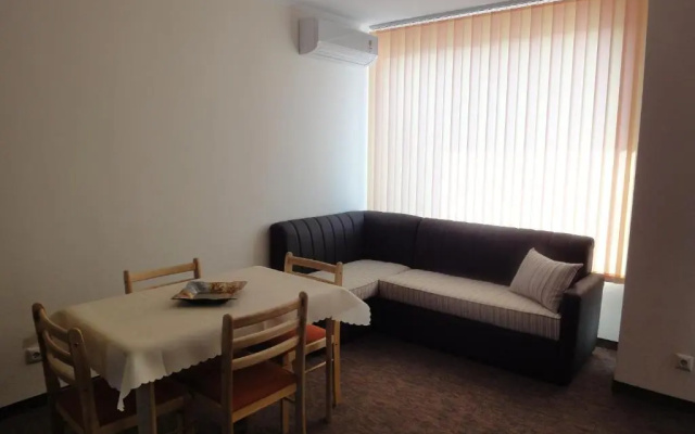 St. George Apartments