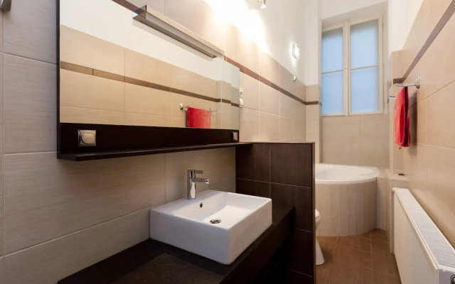 Urban Beauty Apartment