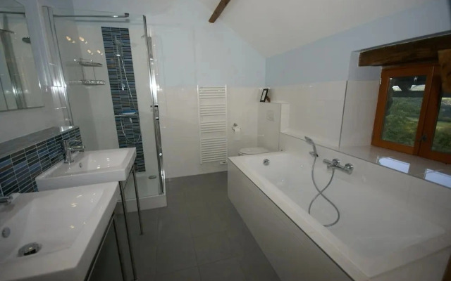Holiday Home in Limoges With Saltwater Pool
