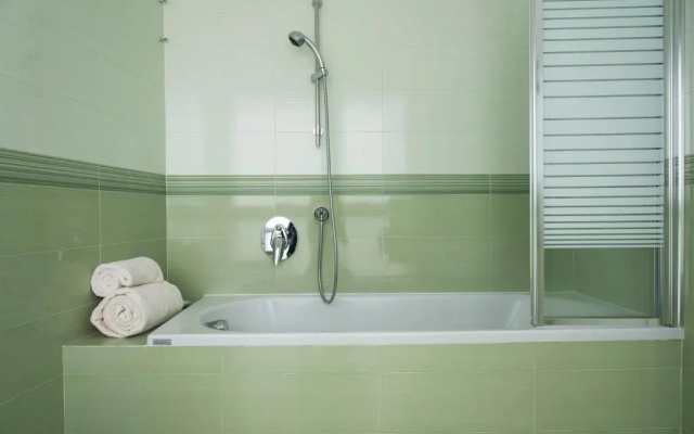 Luxurious 4Bdr Penthouse Near Duomo Cathedral
