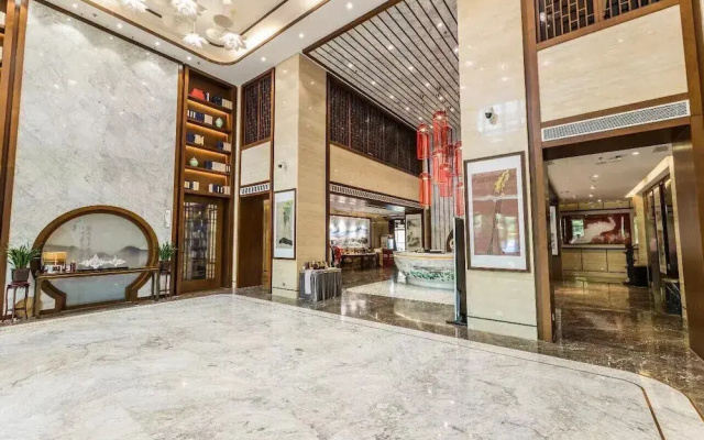 Century Runhua Hotel