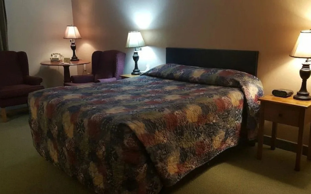Eagle's Lodge Motel