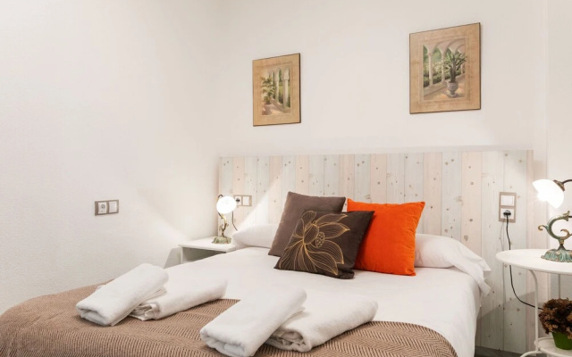 Pleasant Apartment in Marbella With Swimming Pool