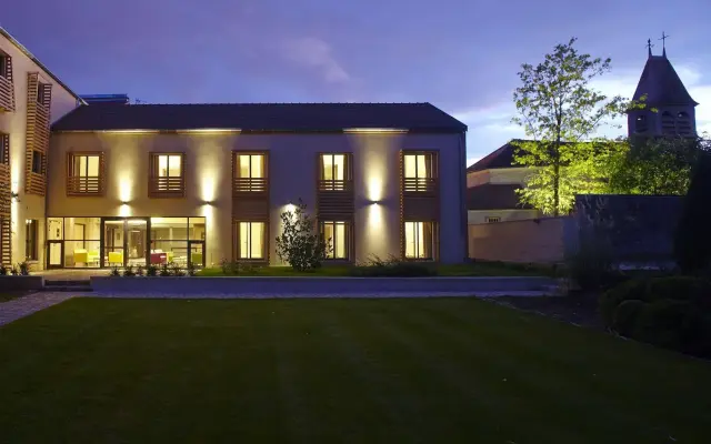 Hotel Les Herbes Folles